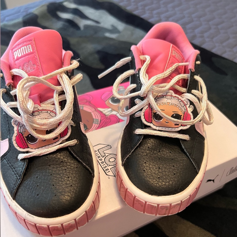 LOL Surprise PUMA sneakers size 1 come with outfit for FREE size 6 - Picture 3 of 11